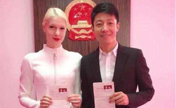 儿女双全好过年，形容儿女双全