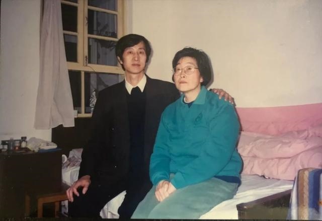 属猴男人真 *** 表现，属猴男更爱种哪种女人