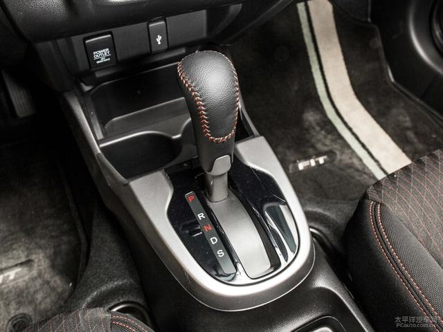 996属鼠的三大坎双色球,1996年是火鼠还是水鼠"