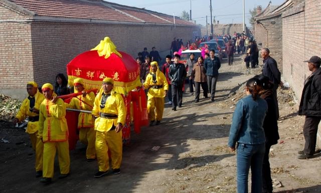 同岁的人结婚好吗，同岁的夫妻到底好不好