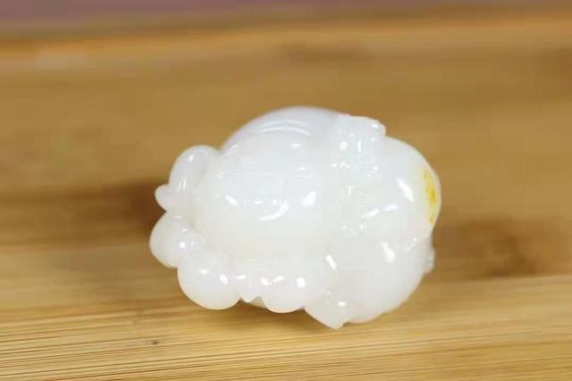 属马佩戴什么玉石更好，1990属马的戴什么玉好