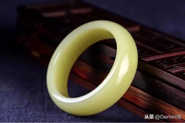 属马的人适合戴和田玉吗，哪些属相不适合戴玉