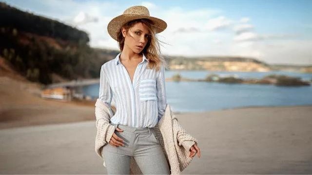 适合带金的属相，不适合戴金的属相