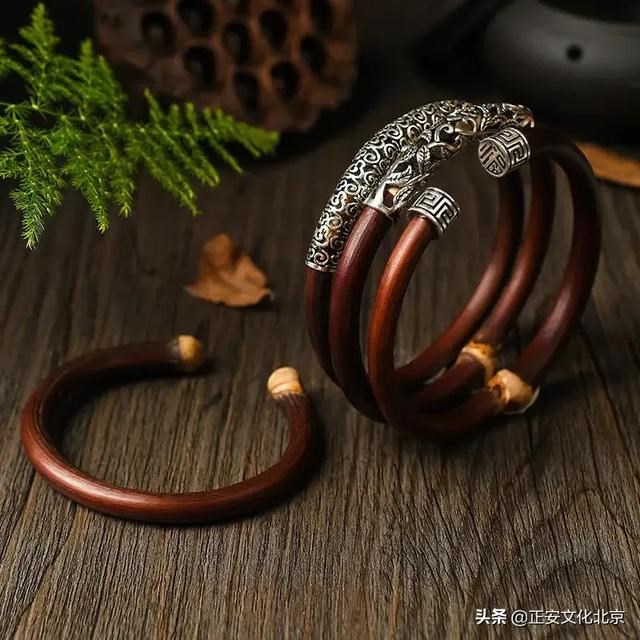 湿气重的人适合戴什么首饰，去湿气最快的 ***