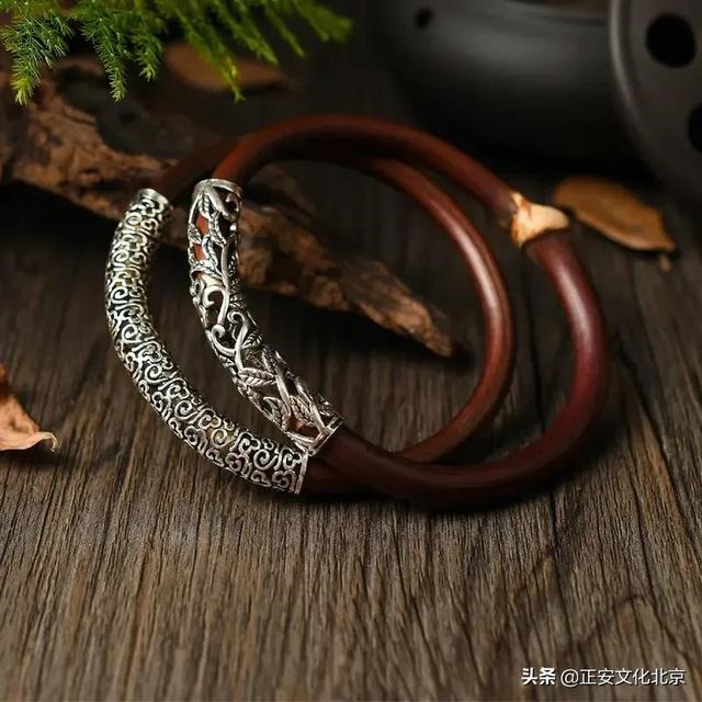 湿气重的人适合戴什么首饰，去湿气最快的 ***