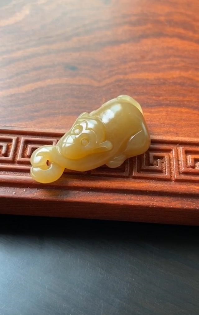 属马佩戴什么玉石更好，1990属马的戴什么玉好