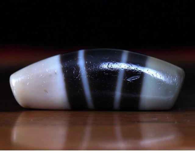 属羊带老虎配饰，属羊的人穿虎头的衣服好吗