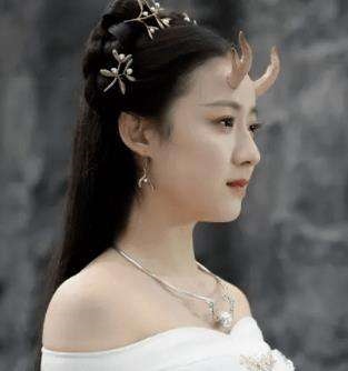 6年龙女一生几个孩子的命,1976年的龙45岁后的财运"