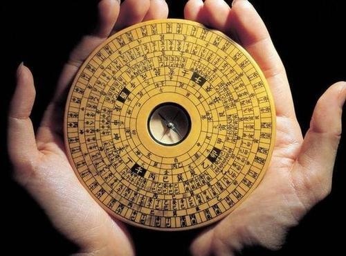 属兔的与属蛇的相配吗，属蛇3合3不合