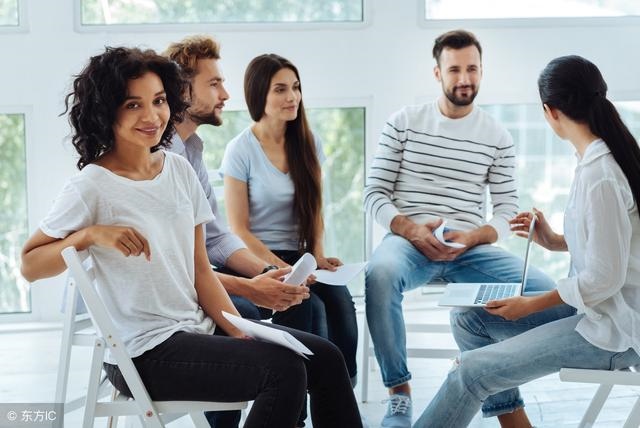 属狗2022年运势及运程女性，2022年属狗人的全年运势详解