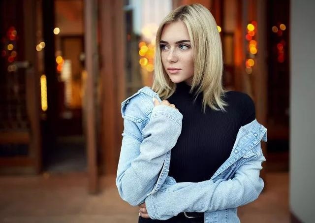 适合带金的属相，不适合戴金的属相