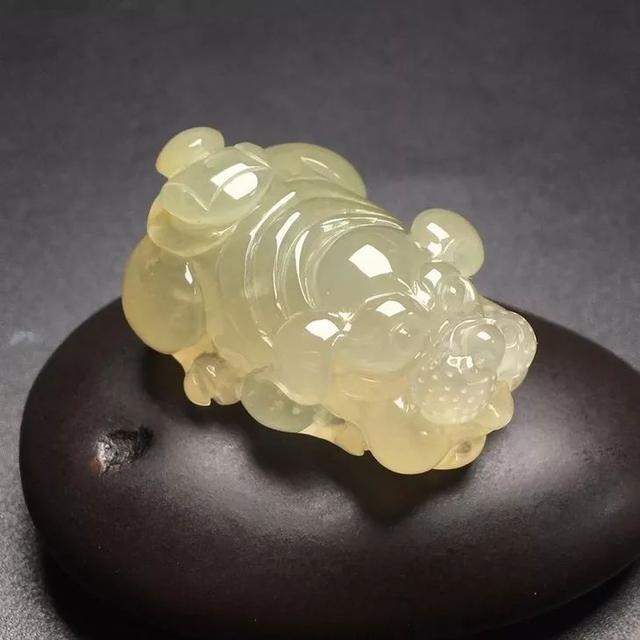 屬羊女戴什么辟邪物品，屬羊人應(yīng)佩戴什么東西辟邪