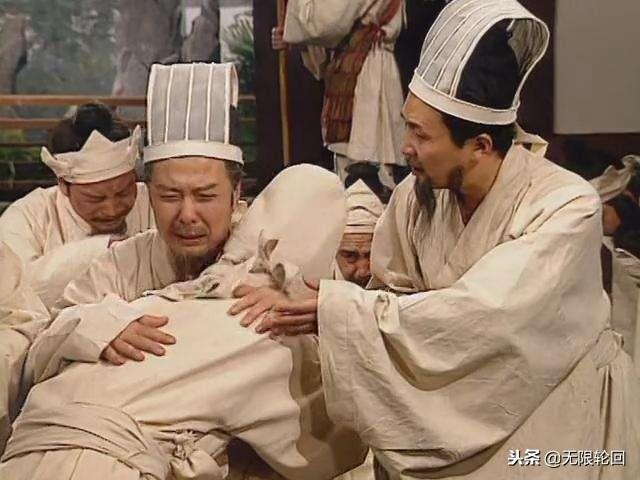 算命戴孝是什么意思，算命先生说我52岁要戴孝