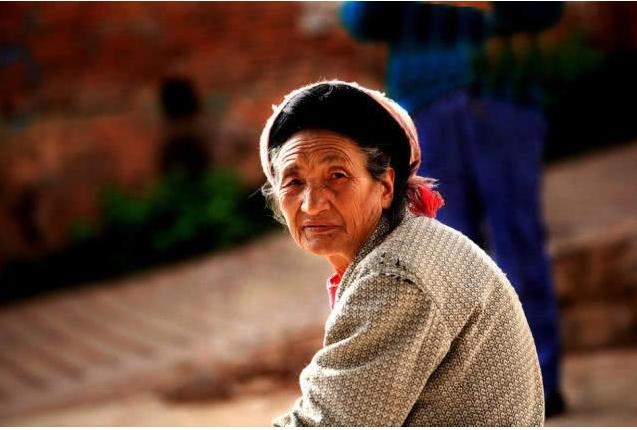 女怕33有这个说法吗，33岁是个坎是真的吗