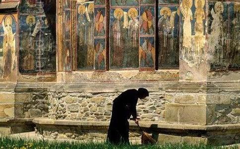 福报越来越重的征兆，阴德厚重的女人面相