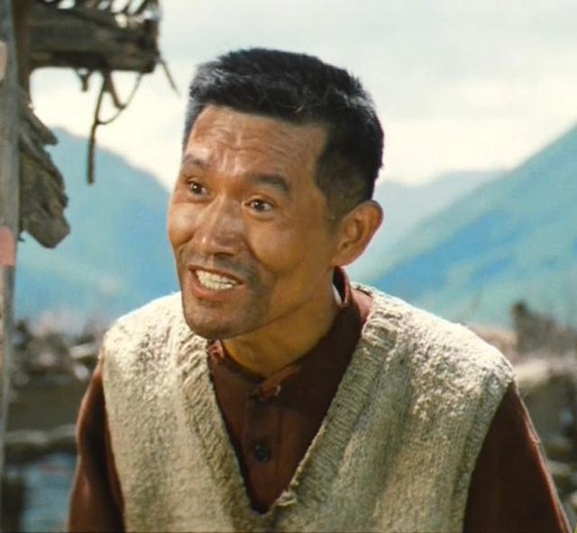 属狗的60多岁是哪一年，属狗的今年多大年龄表