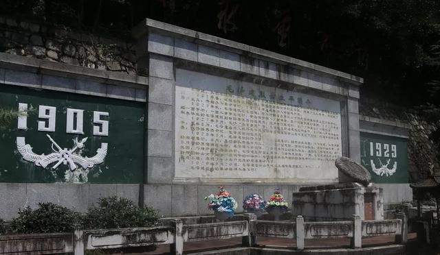 什么蛇是苦命蛇六月二十九，属蛇哪天出生最有出息