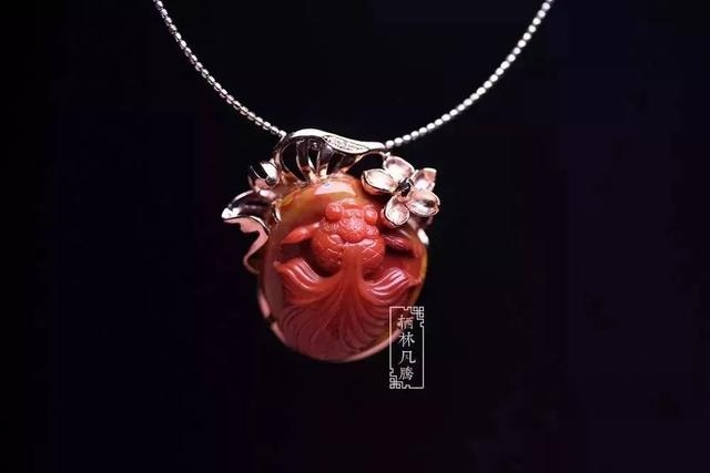 属狗佩戴什么玉石更好，属狗人永远最旺的颜色