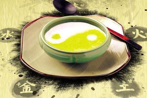 先贫后富的大器晚成八字，女命有钱的八字特点