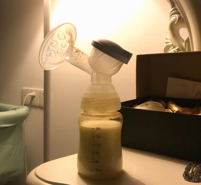 小孩一月二月三月口诀，孩子一月哭二月闹三月怎么样