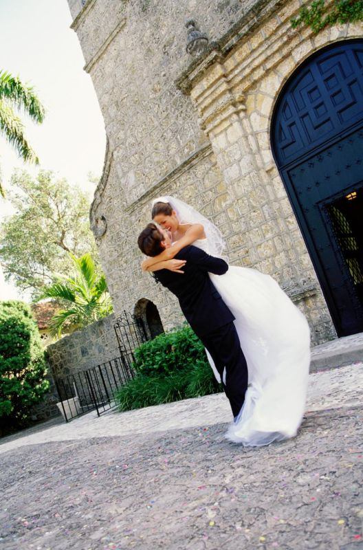 夫妻五行相生相克对照表 夫妻算命婚姻五行