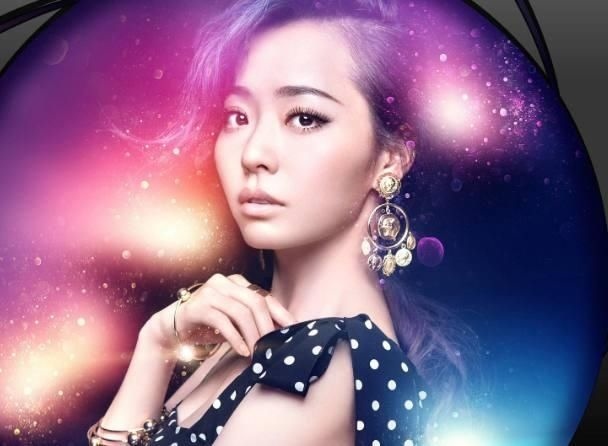 3、五官**看的星座女:十二星座谁最漂亮和帅气