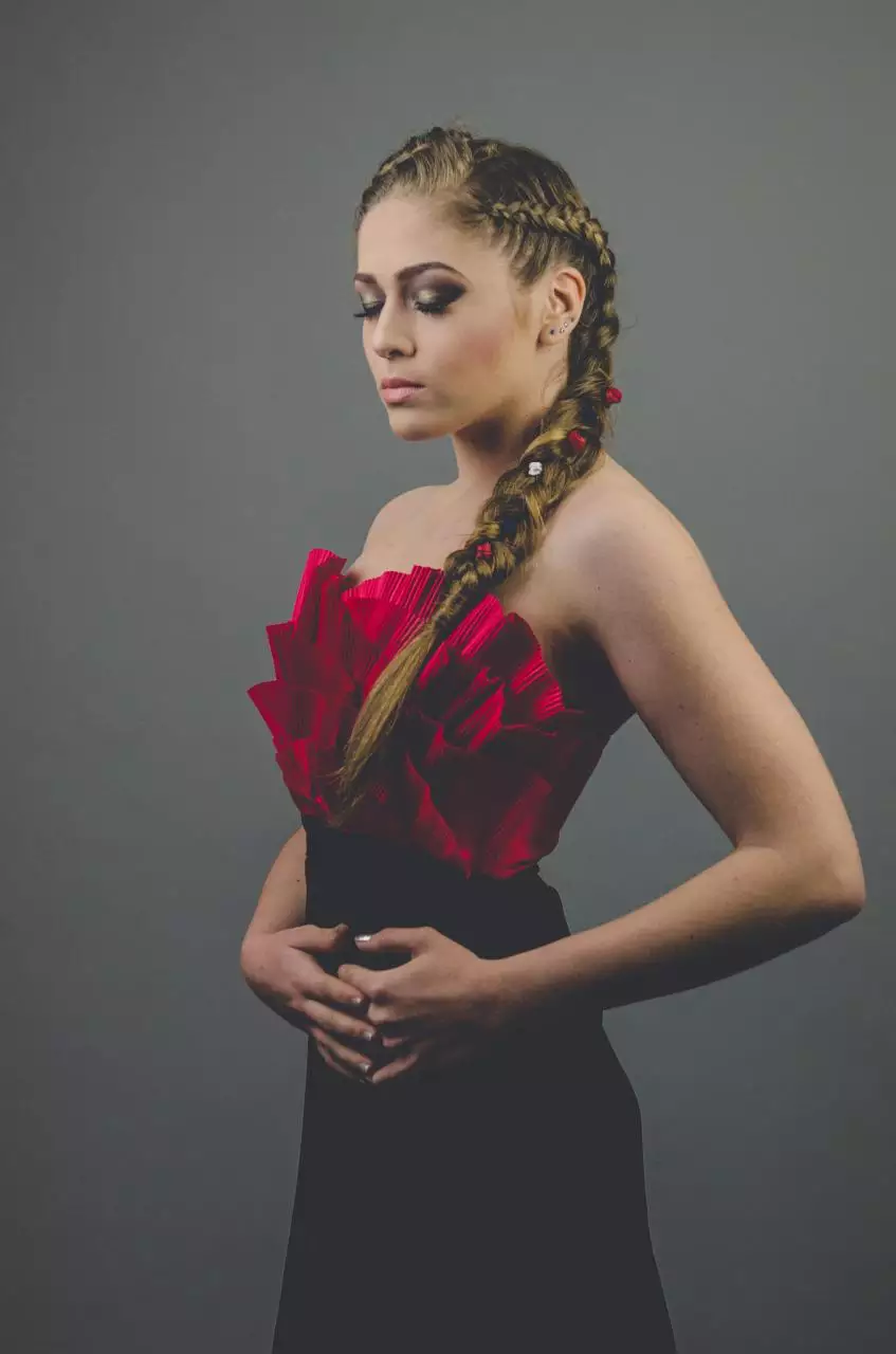 袁天罡称骨算命女版详细解释 为什么五两命人很少