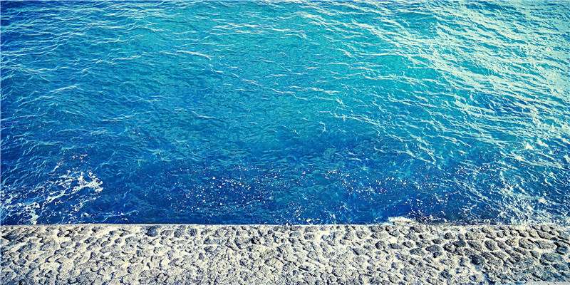 俄罗斯瑞士冬奥打起来了！冰球干架竟是传统，现场群殴太喜感