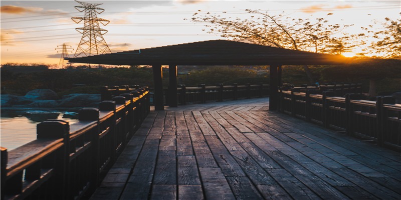 俄罗斯瑞士冬奥打起来了！冰球干架竟是传统，现场群殴太喜感