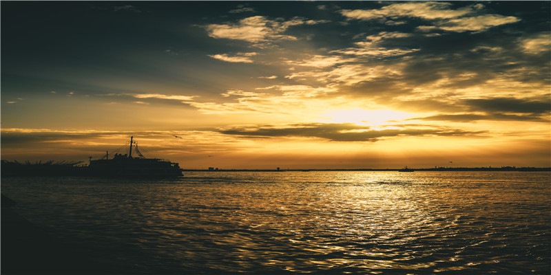 2月18日农历1月25，接五路财神 发八方洪财