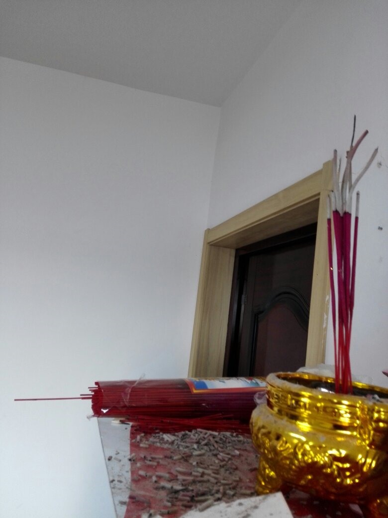 2、三根香头看吉凶:九支香头怎么看看吉凶