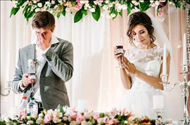 1、女人梦见结婚等于死亡:都说梦到自己结婚会死