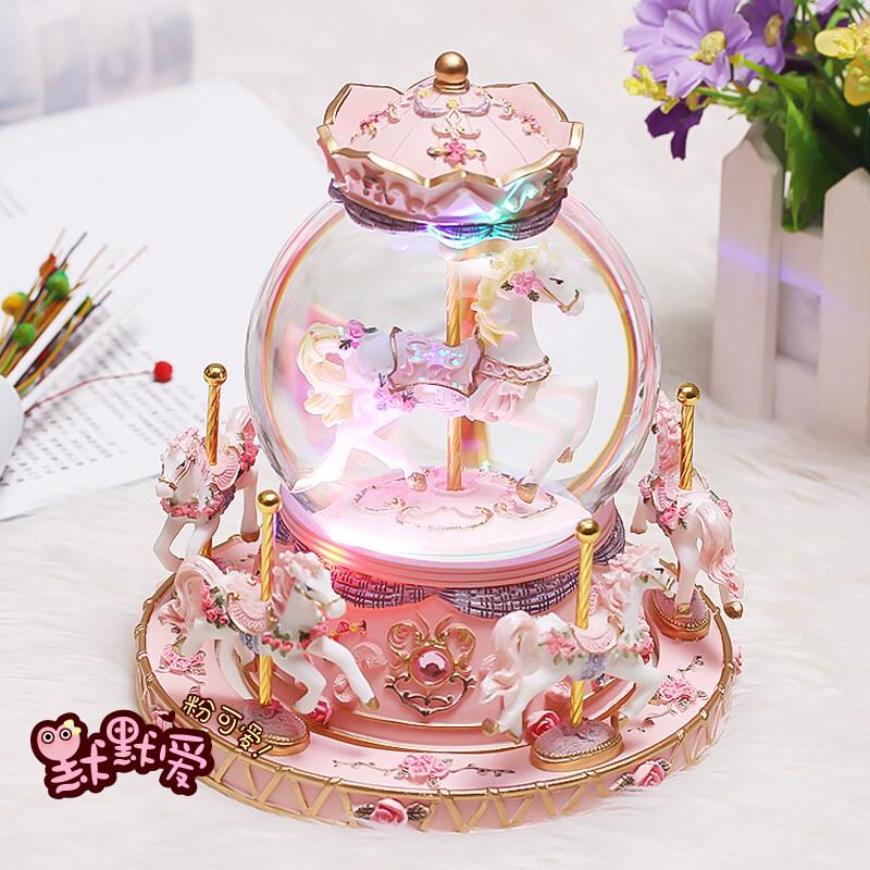 2、送女孩礼物前十件排名:送个女性朋友礼物的排行榜是什么？