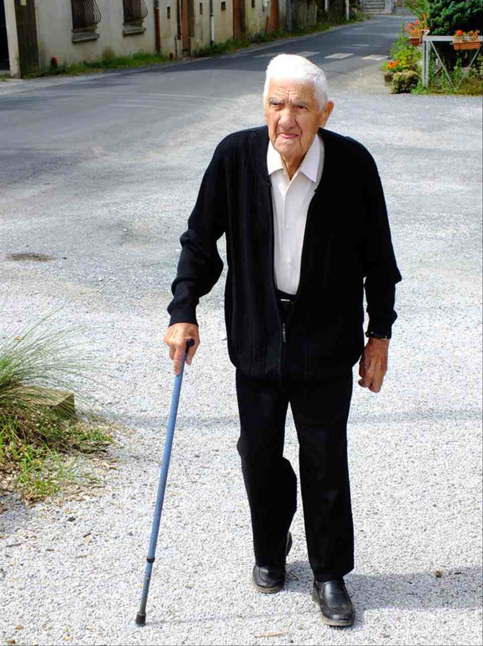 993年属鸡女一生命运