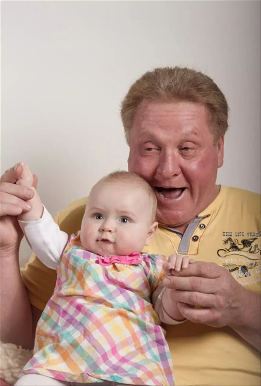 属鸡年龄对照表 属鸡的出生年月与年龄对照表