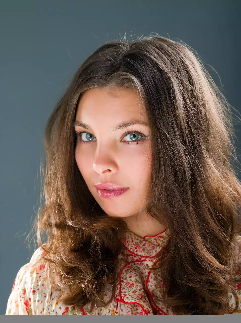 怎么跟刚刚认识的女孩子聊天找话题 撩妹套路100句土味情话