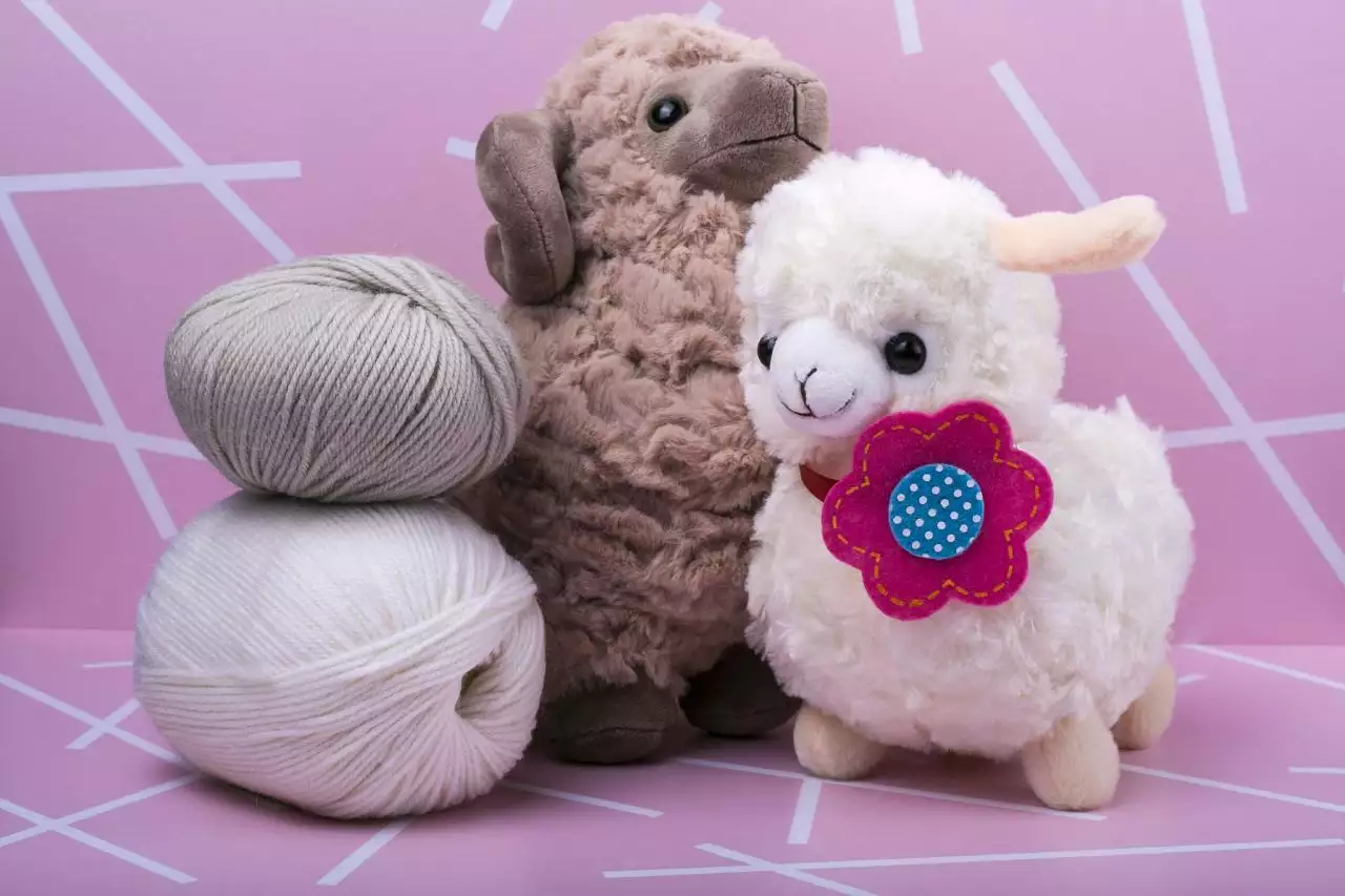 属羊人离不开的两个贵人是谁 属羊的最配的三个婚姻