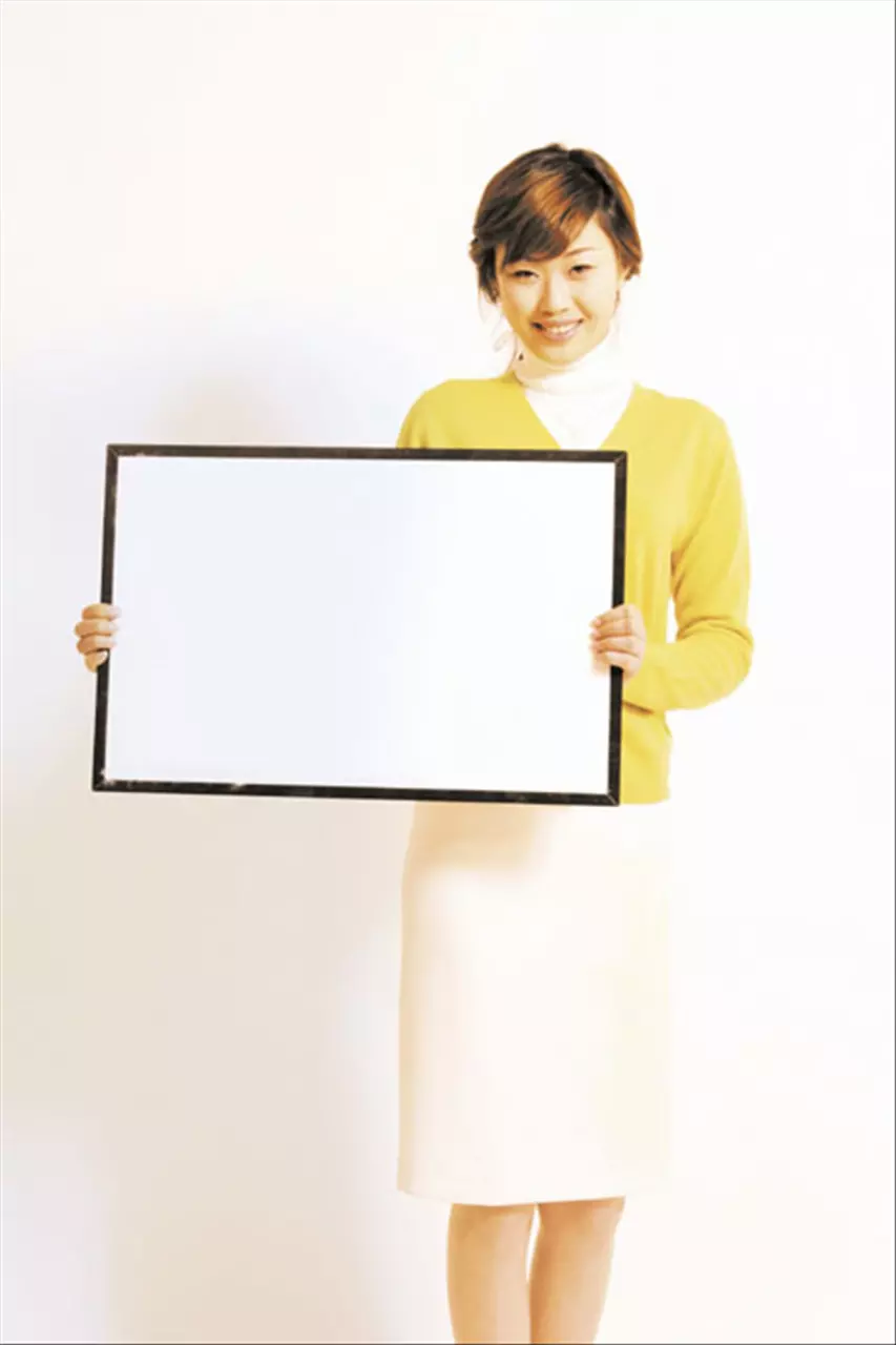 散发魅力不自知的女生 男生眼中颜值高的女生