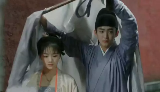 4、四目相对是什么感觉?