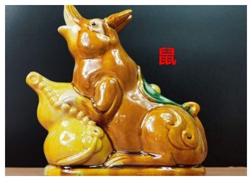 2、属鼠戴什么打麻将旺