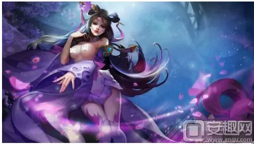 3、**荣耀女英雄没有穿衣服在哪里看