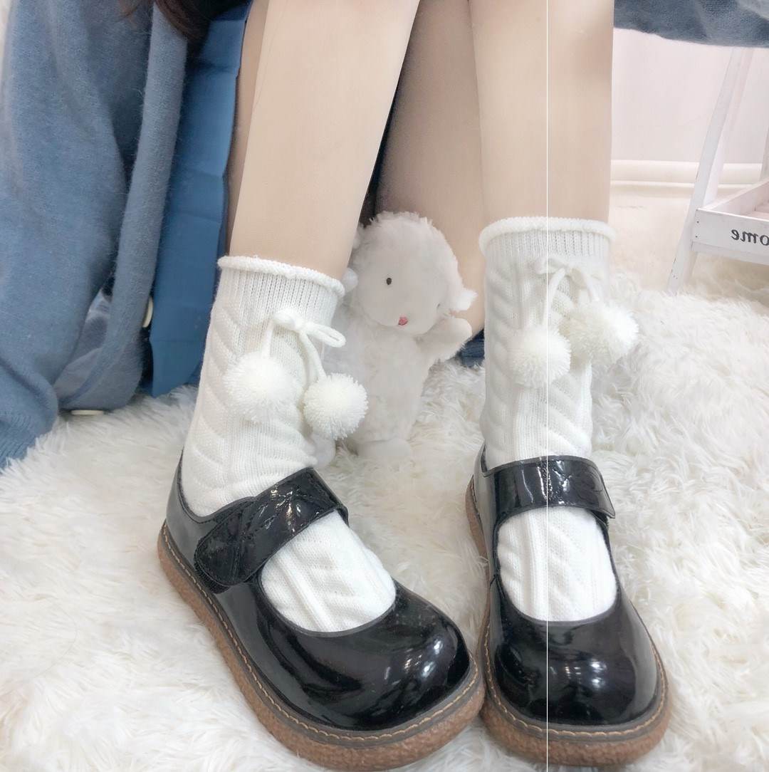 2、鞋子里面经常好像有水气，很，是鞋子的原因还是自己脚的原因？应...