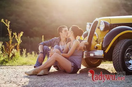 3、天蝎男的舌吻代表什么？这样的他爱我吗？