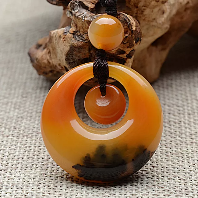 3、哪些属相不适合戴平安扣