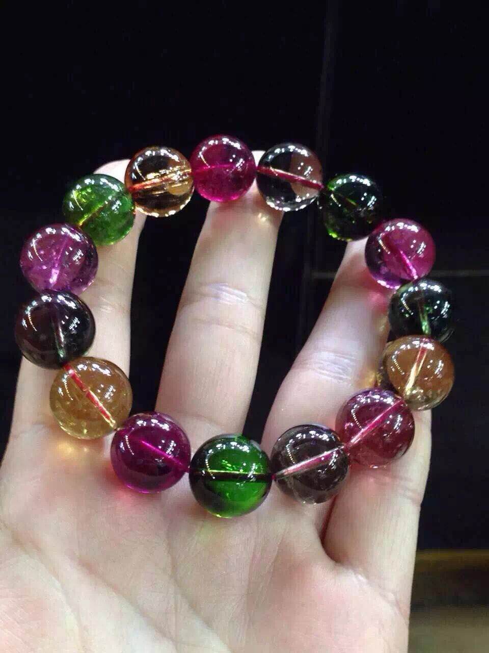 1、碧玺戴左手还是右手