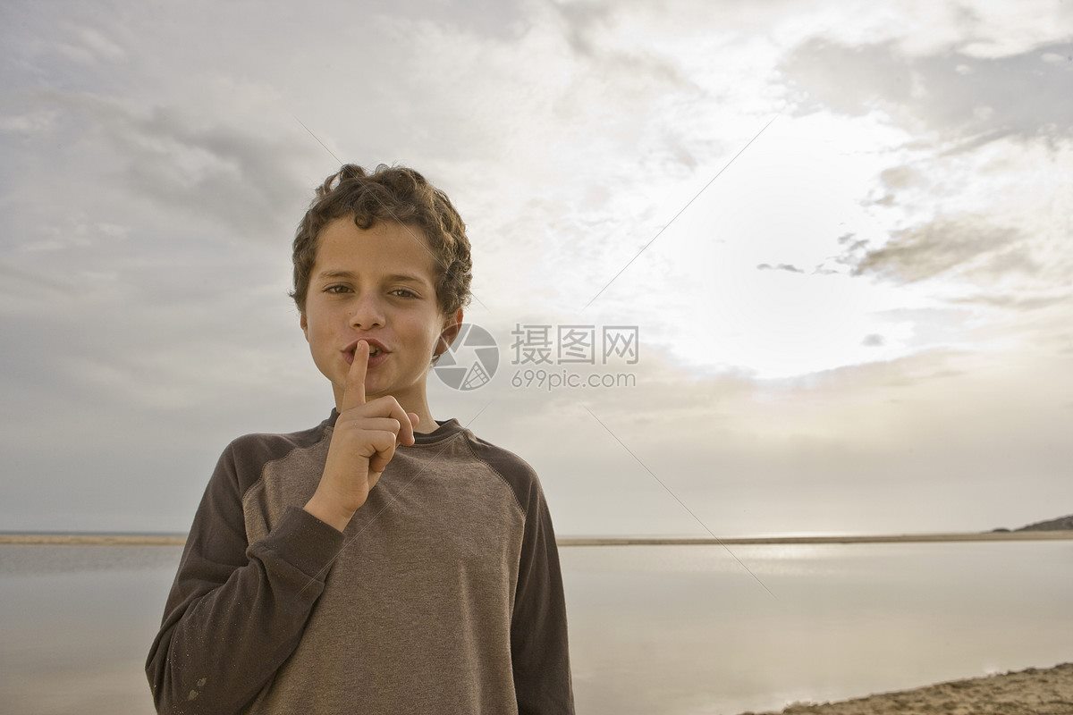 2、男友手指放我嘴巴里说明什么