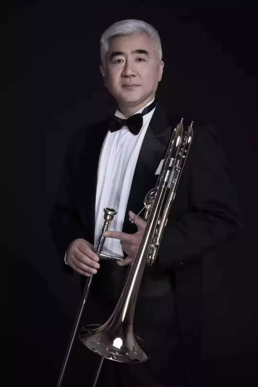 4、《老炮儿》任家忠的结局是什么？