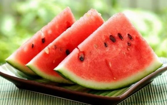 2、与西瓜相克的食物有哪些