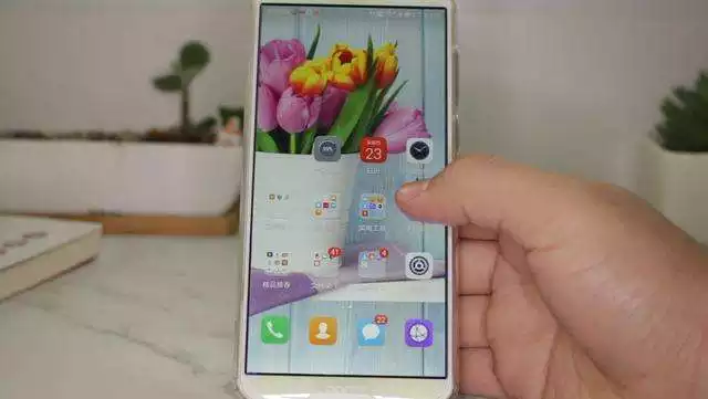 4、手机声音小，有没有可以增大声音的耳机？