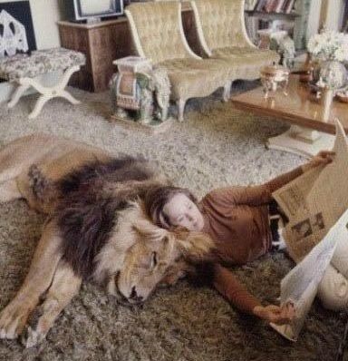 2、十二星座 男会栽在那种女人手里